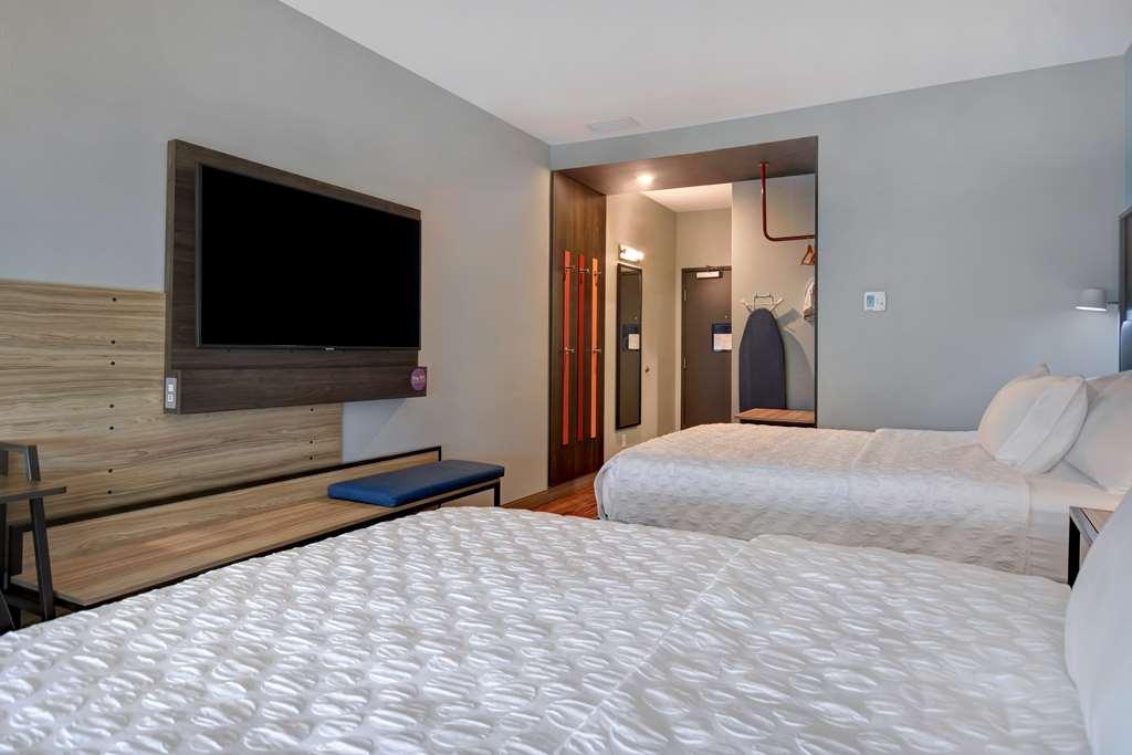 Tru By Hilton Auburn, In Hotel Room photo