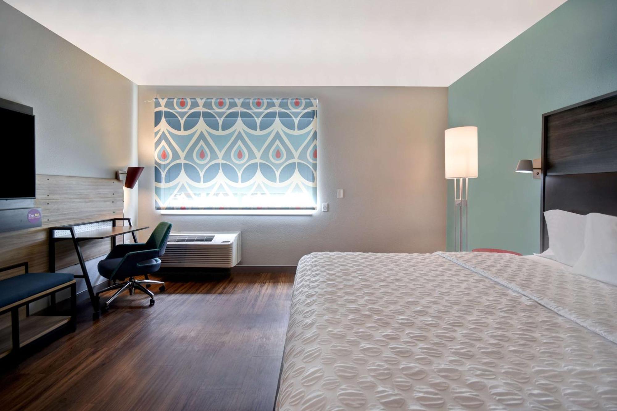 Tru By Hilton Auburn, In Hotel Exterior photo