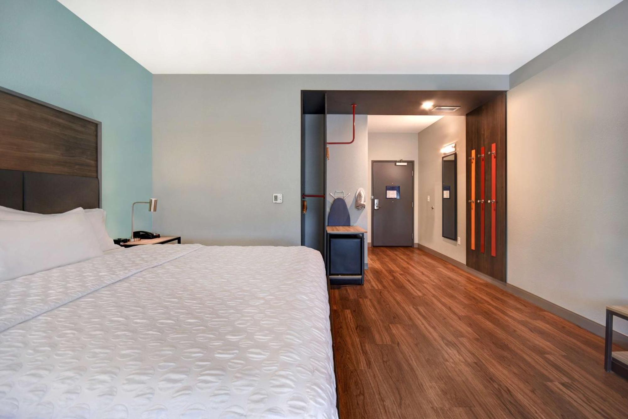 Tru By Hilton Auburn, In Hotel Exterior photo