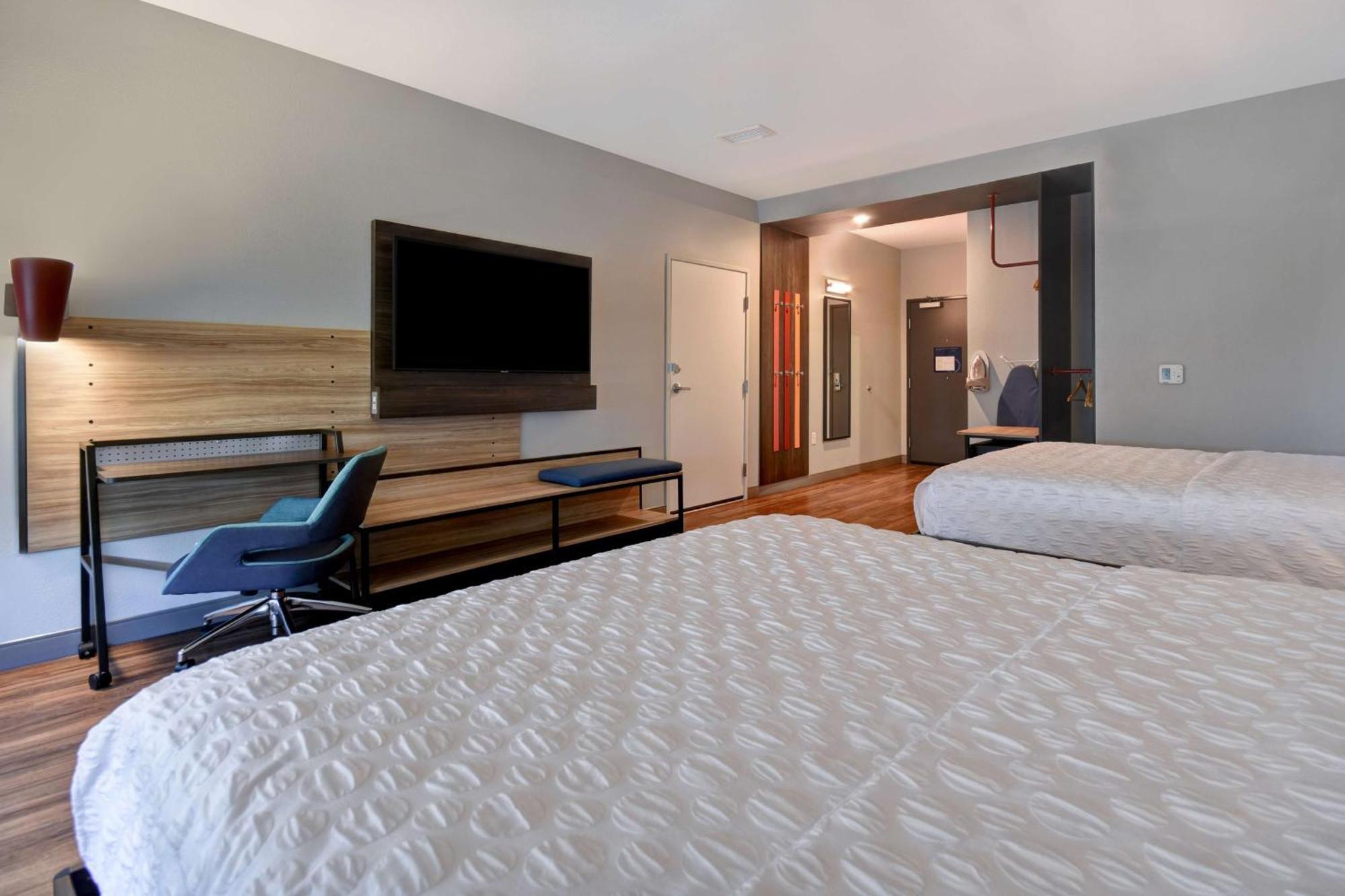 Tru By Hilton Auburn, In Hotel Exterior photo
